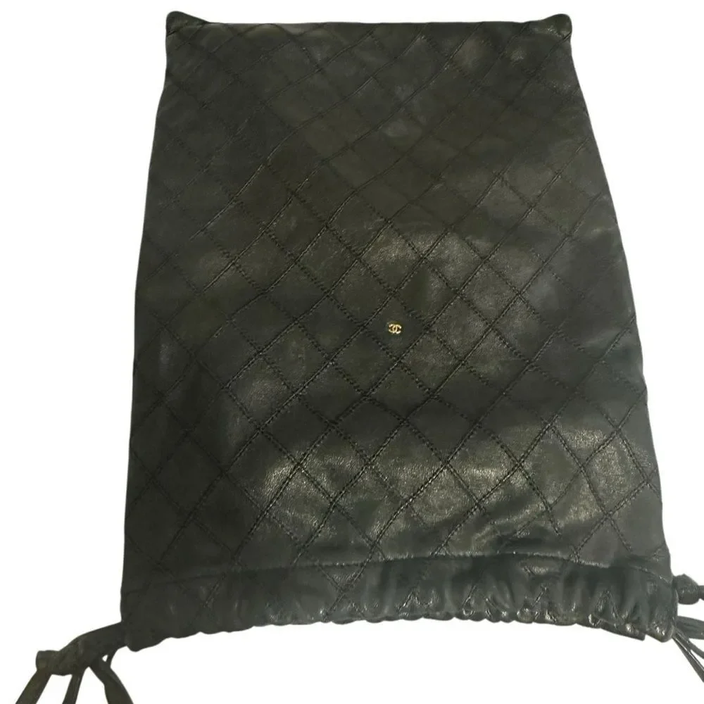 CHANEL Black Drawstring Bag - Picture 11 of 15